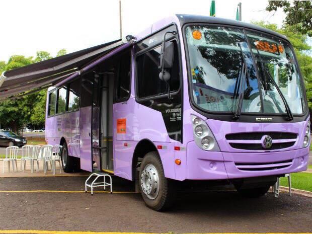ONIBUS LILAS