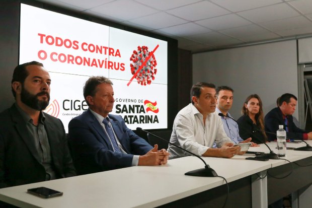 coletiva_de_imprensa_do_governador_20200317_1225224720.jpg