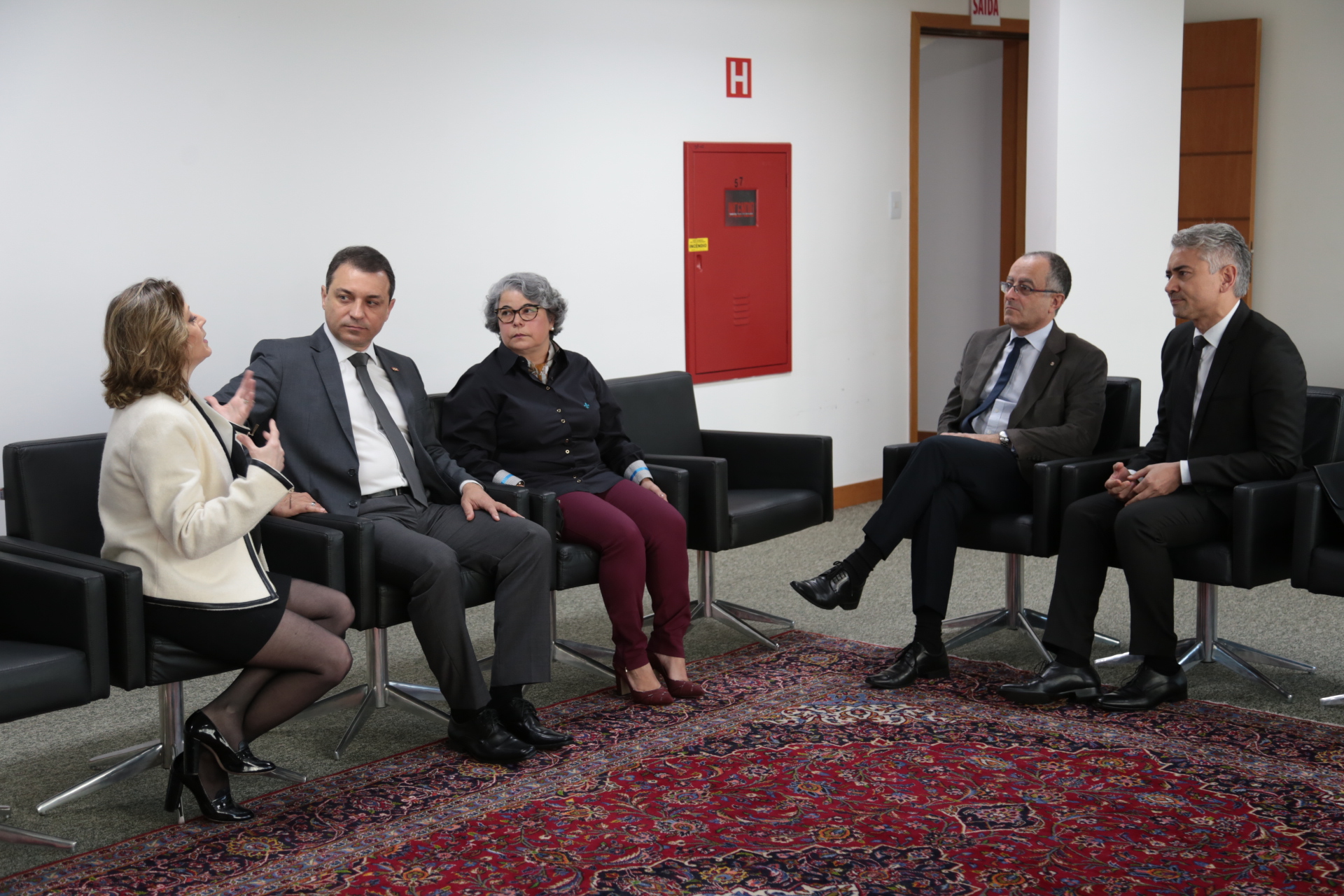 governador_participa_do_simposio_refugiados_e_migrantes_em_santa_catarina_como_acolher_e_integrar_20190606_1081681463.jpg